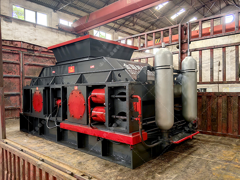 如何操作液壓對輥制砂機(jī)以達(dá)到較佳破碎效果？